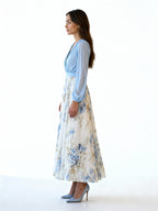 Elara | Vestido largo con cuerpo cruzado y falda floral vaporosa
