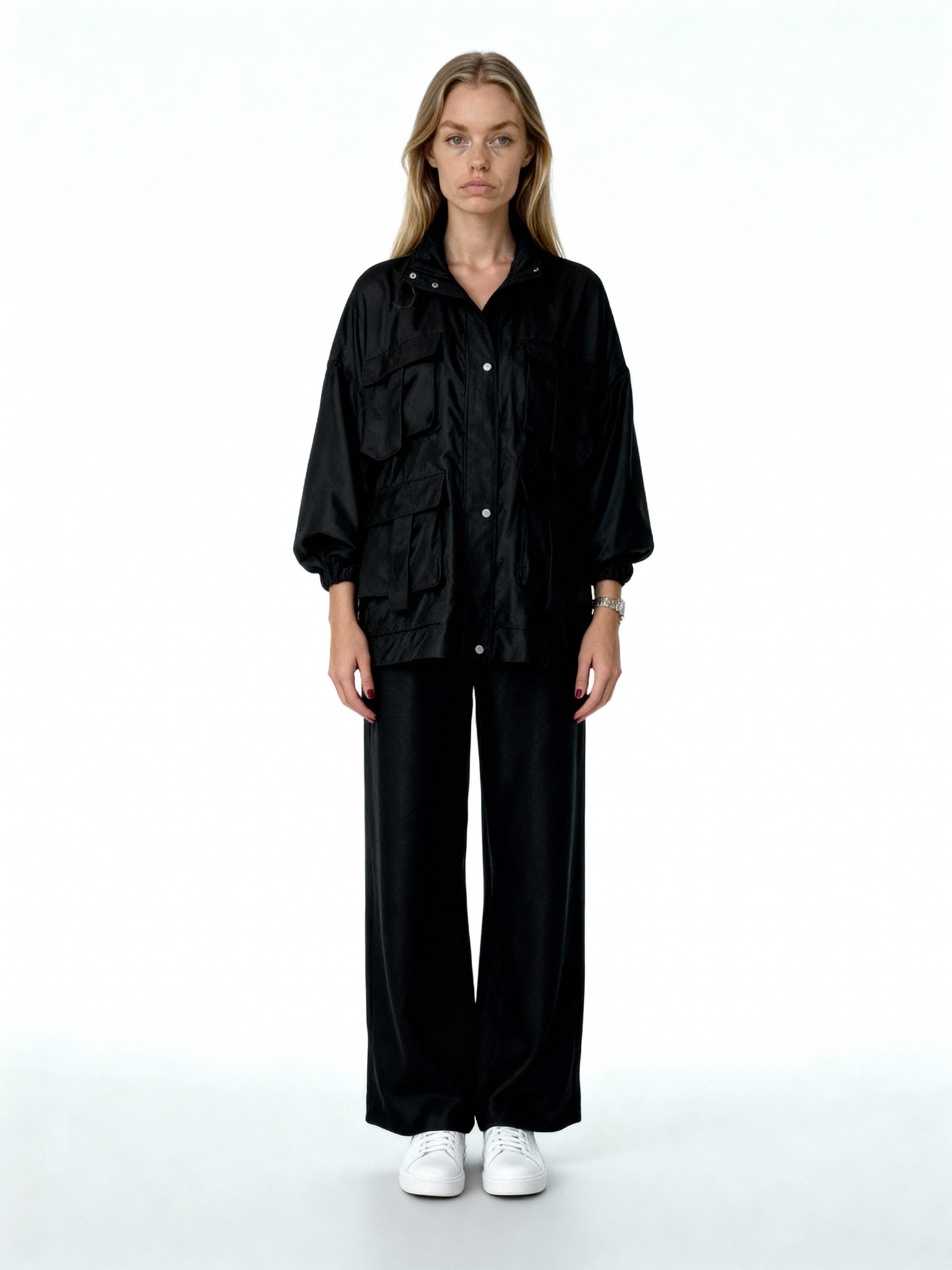 Ava | Conjunto satinado con chaqueta y pantalón fluido