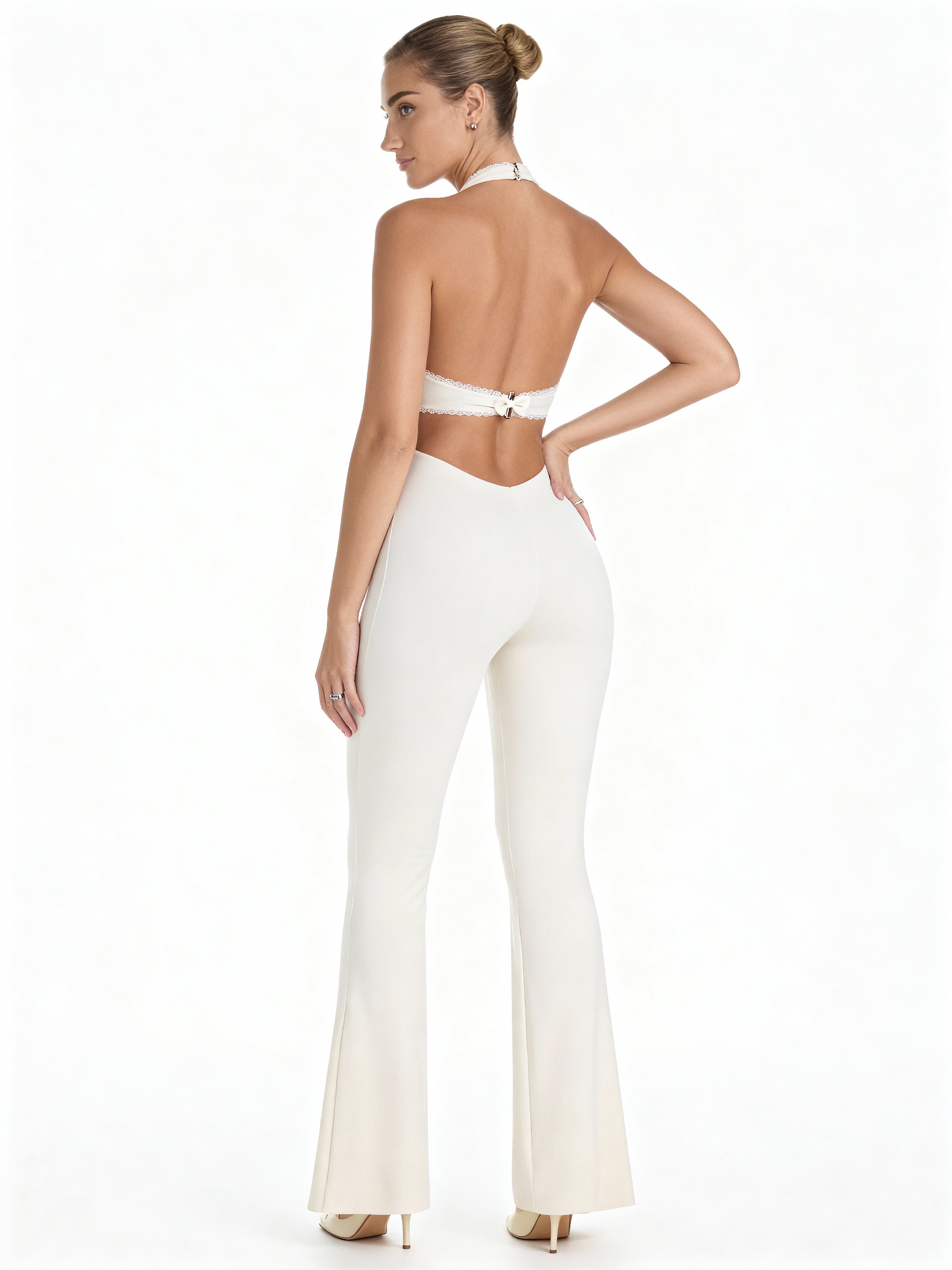 Maelis | Mono halter con escote profundo y espalda descubierta