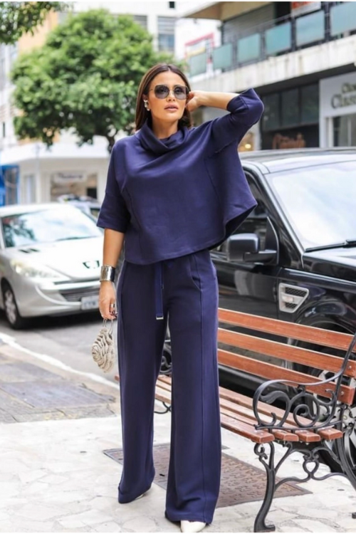 AURORA | CONJUNTO PREMIUM DE CUELLO ALTO Y PANTALÓN FLUIDO