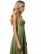 Eliora | Vestido largo plisado con corsé y tirantes finos