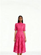 Elora | Vestido midi de encaje con cuello alto y mangas caladas