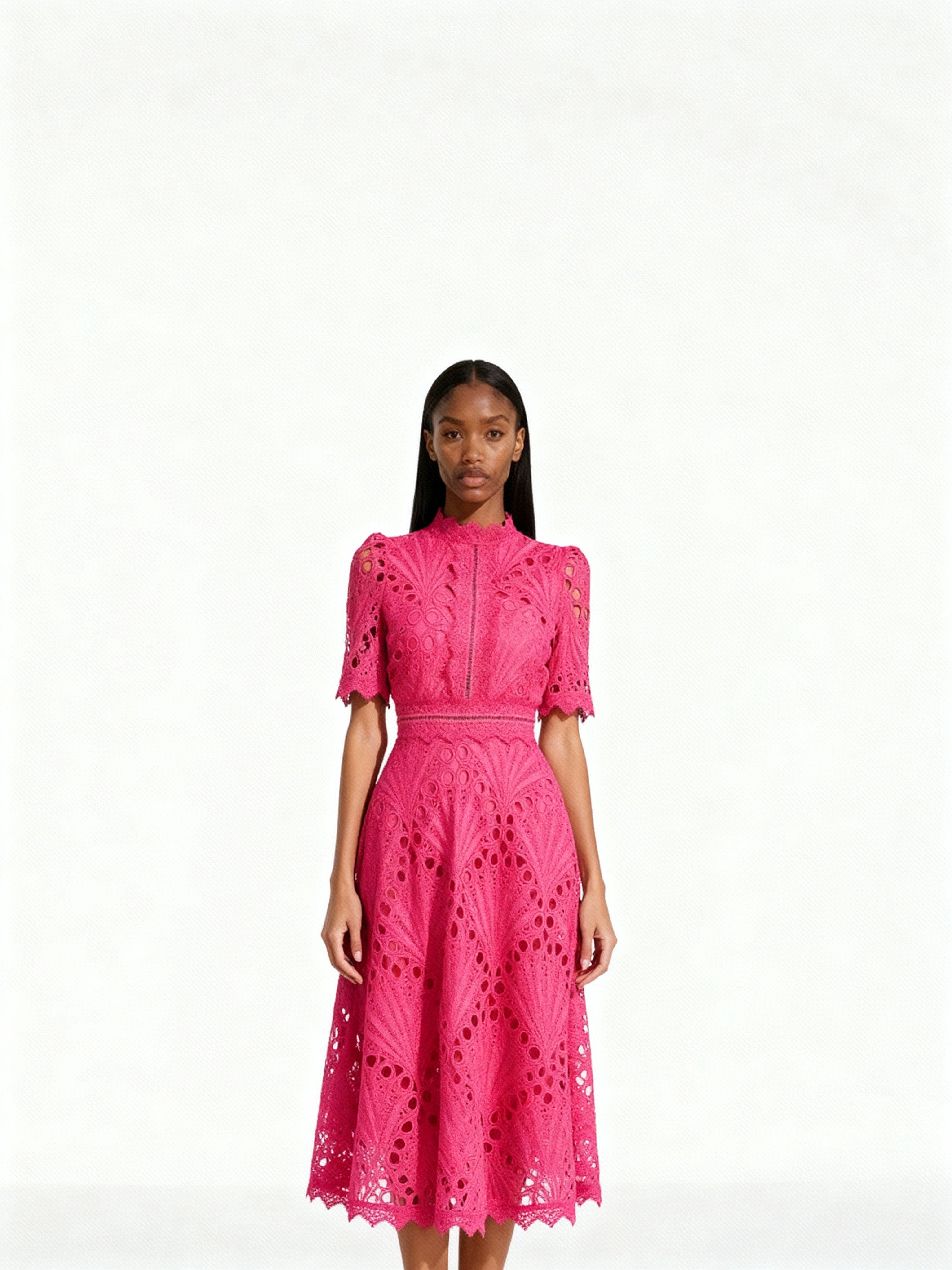 Elora | Vestido midi de encaje con cuello alto y mangas caladas