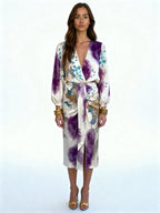 Isolde | Vestido satinado cruzado con estampado artístico