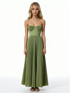 Eliora | Vestido largo plisado con corsé y tirantes finos