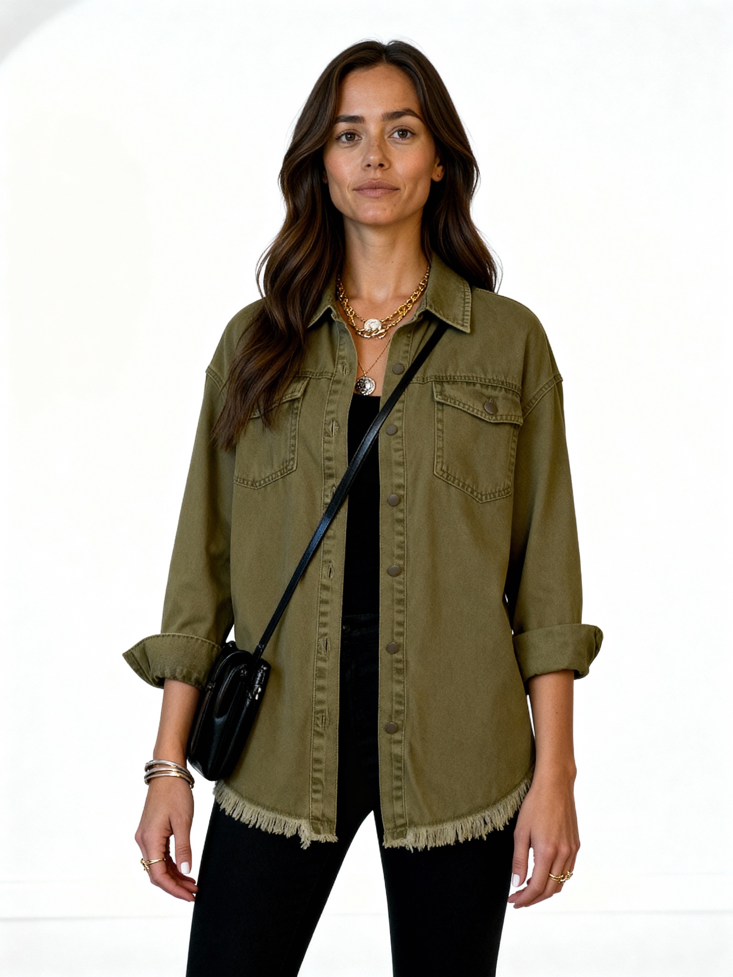 Reyna | Sobrecamisa denim con bajo desflecado y botones metálicos