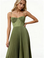 Eliora | Vestido largo plisado con corsé y tirantes finos