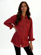 Reyna | Sobrecamisa denim con bajo desflecado y botones metálicos