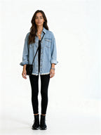 Reyna | Sobrecamisa denim con bajo desflecado y botones metálicos