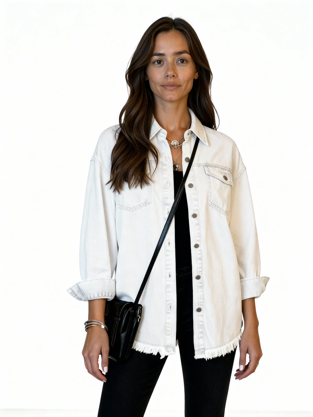 Reyna | Sobrecamisa denim con bajo desflecado y botones metálicos