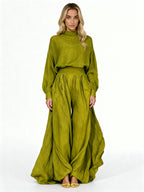 Karyna | Conjunto fluido de lino con blusa amplia y pantalón tipo falda