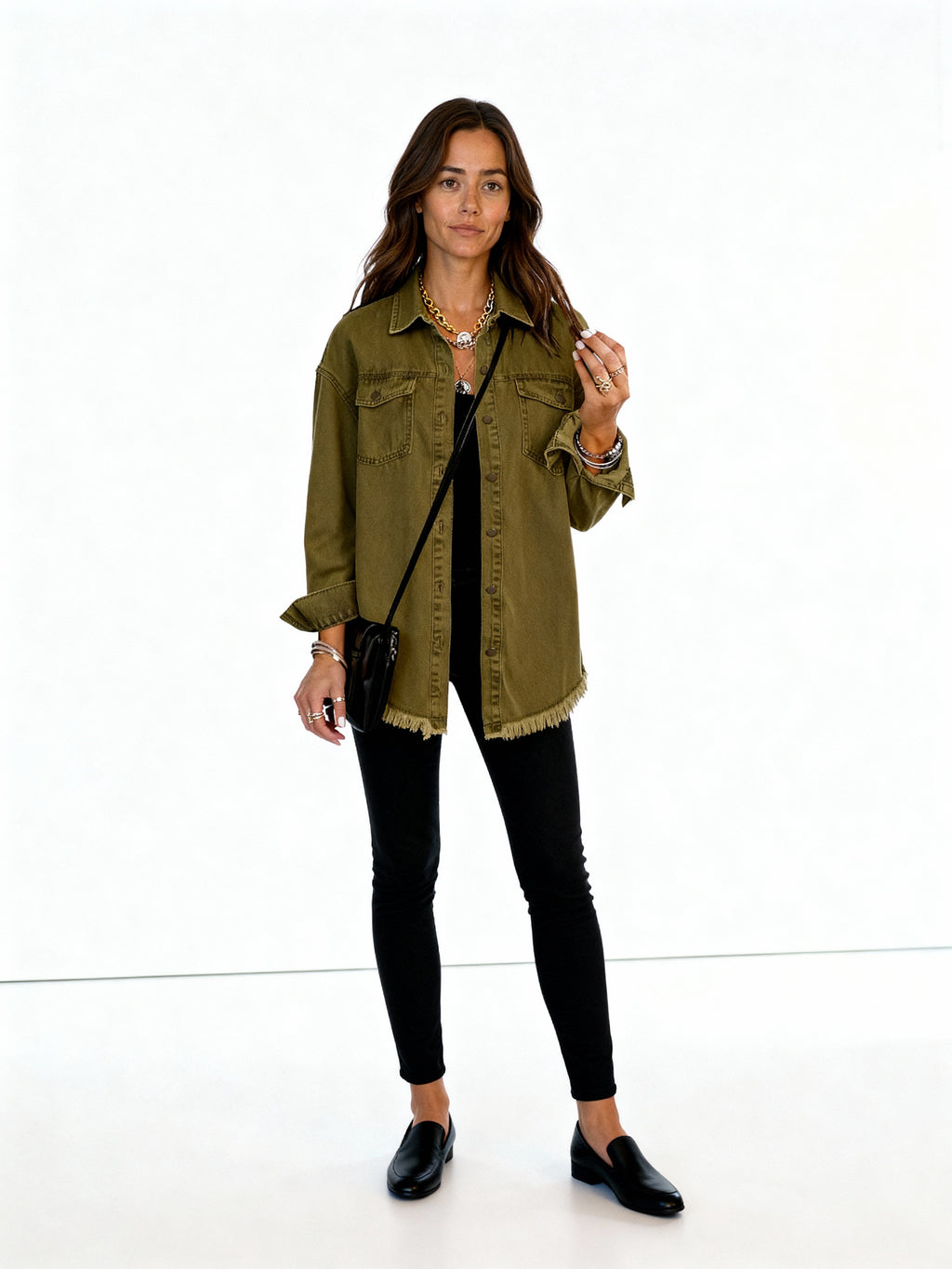 Reyna | Sobrecamisa denim con bajo desflecado y botones metálicos